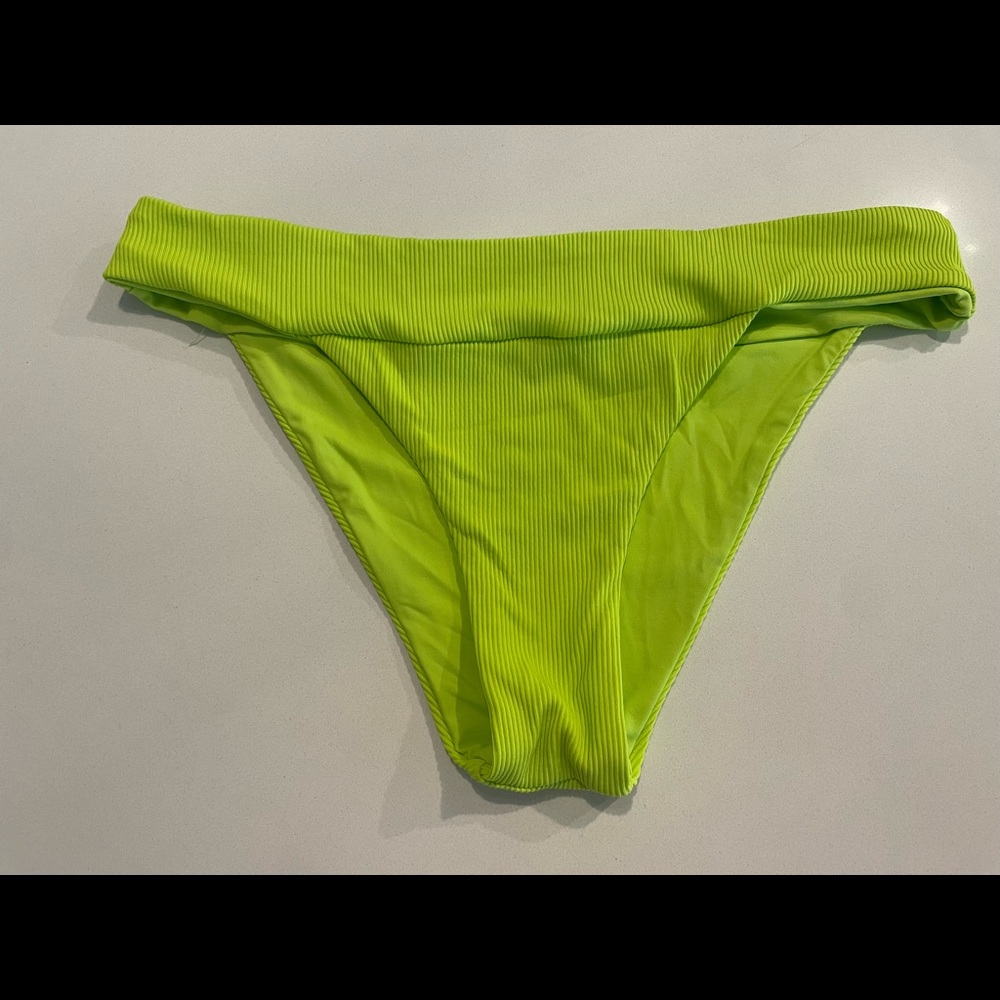 L*space Tara Bikini Bottoms. Size Medium.